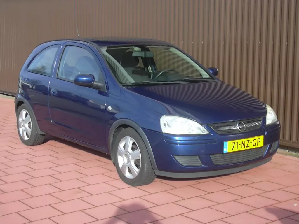 Opel Corsa 1.2-16V Enjoy met NIEUWE APK